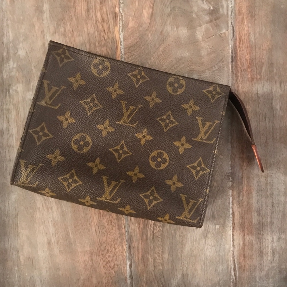 Louis Vuitton Toiletry Pouch 19